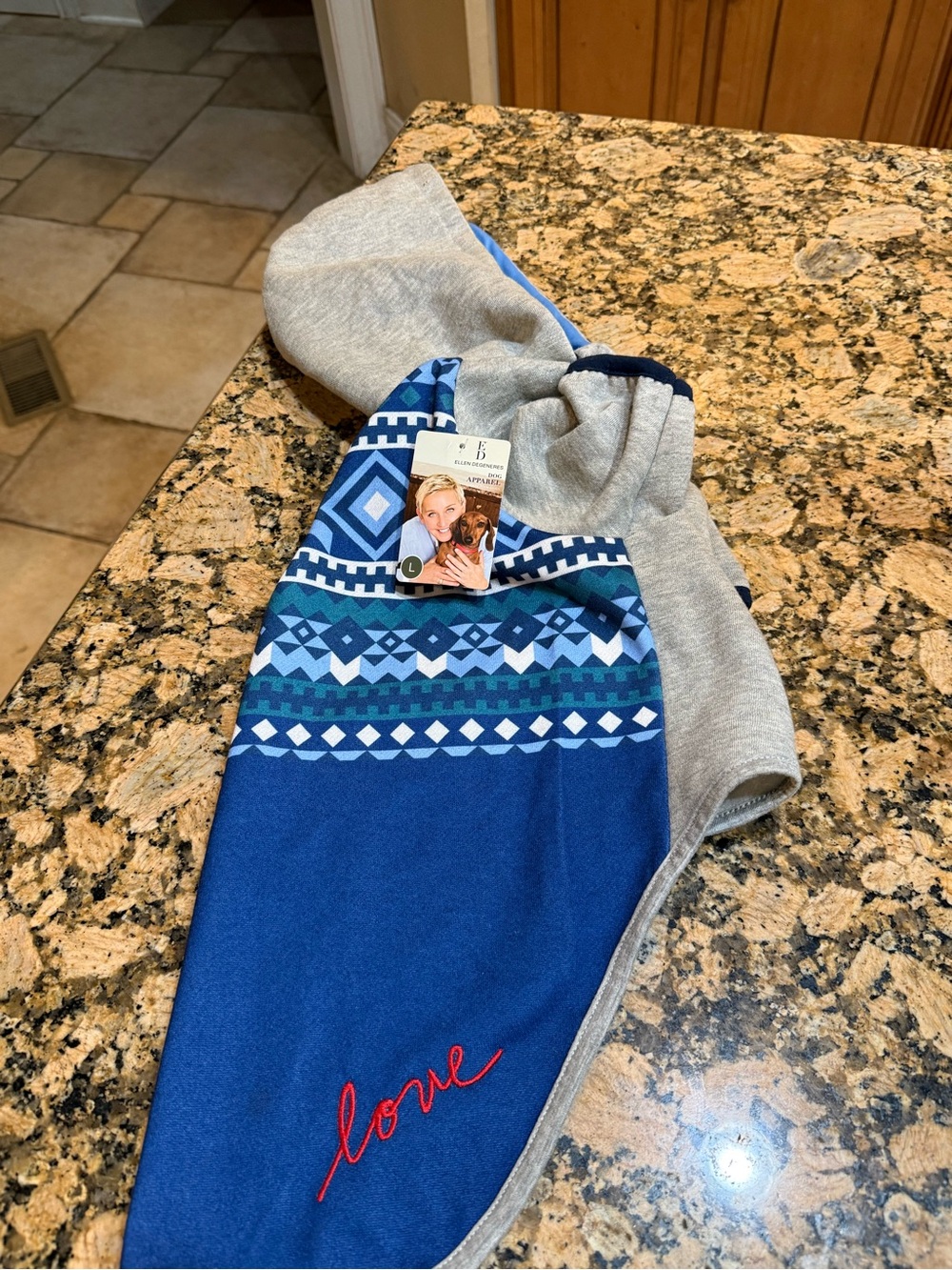 Blue Patterned Pet Hoodie with 'Love' Embroidery DOG size L
